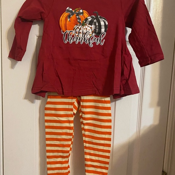 New Thankful Fall Outfit - - Picture 2 of 6
